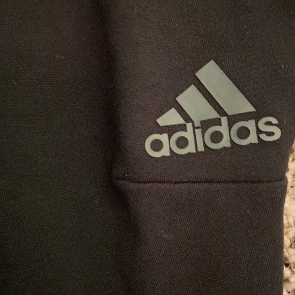 Adidas tech jogger - Picture 2 of 2